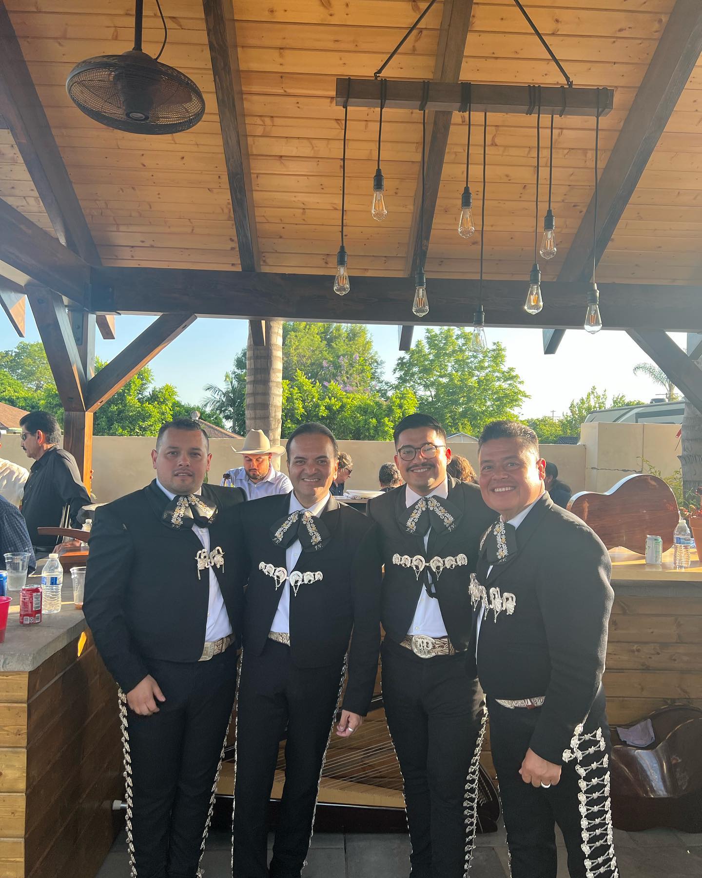 Amigos de Mariachi Los Camperos
